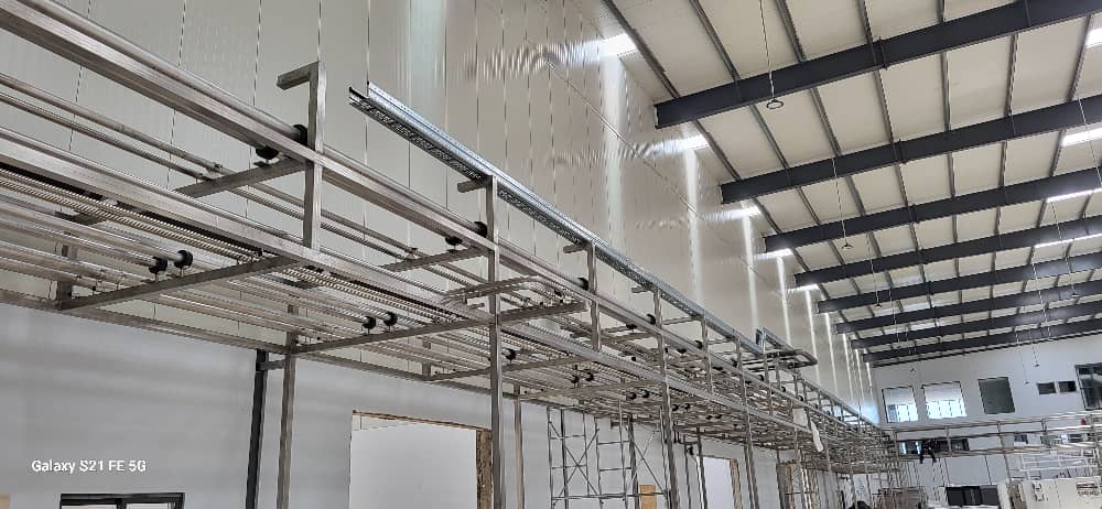 Overhead industrial utility pipe network